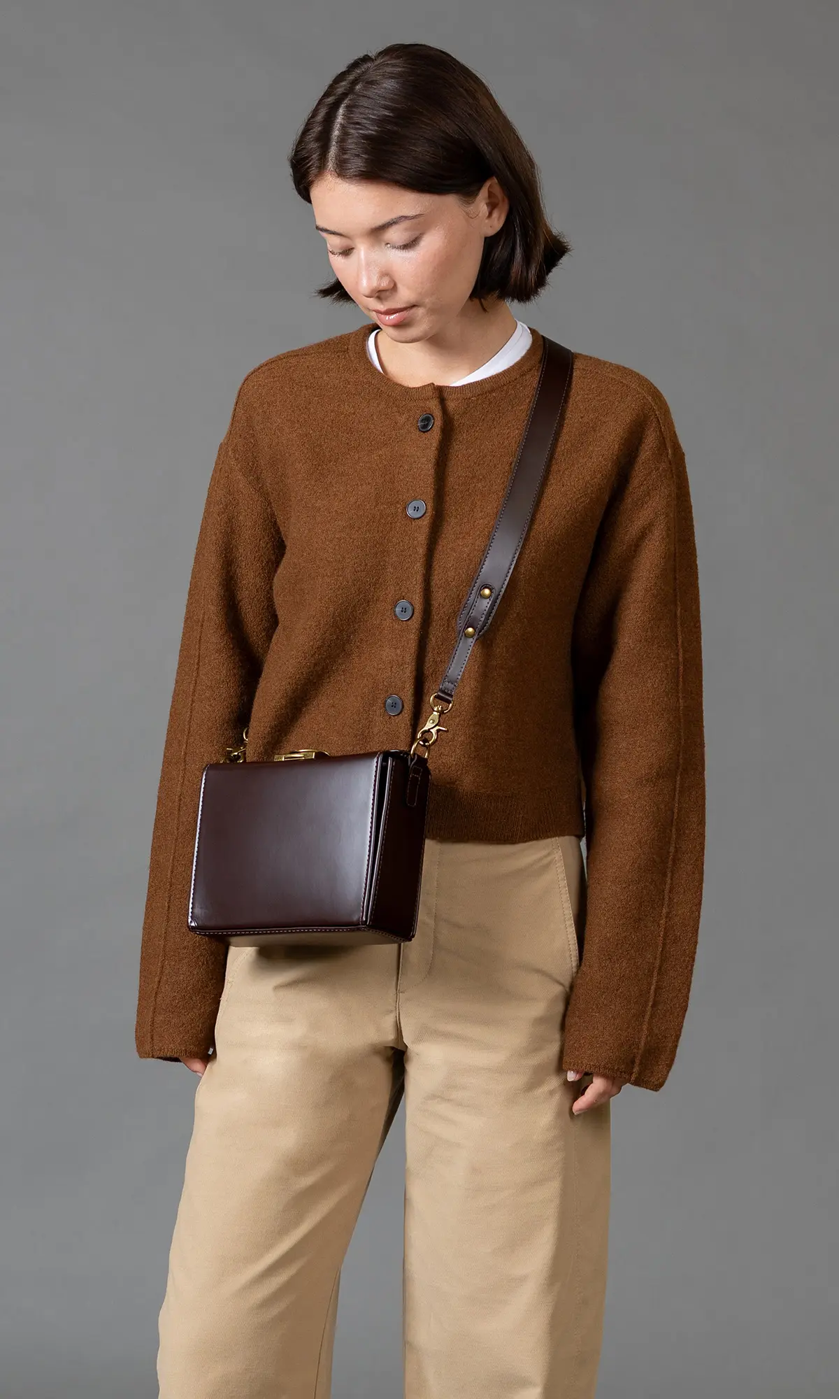 Ishie Box brown leather handbag with clean front design